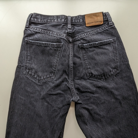 Denim Forum | Joni High Rise Loose 29L size 24 Dark Blue Distressed Jeans - Picture 2 of 13